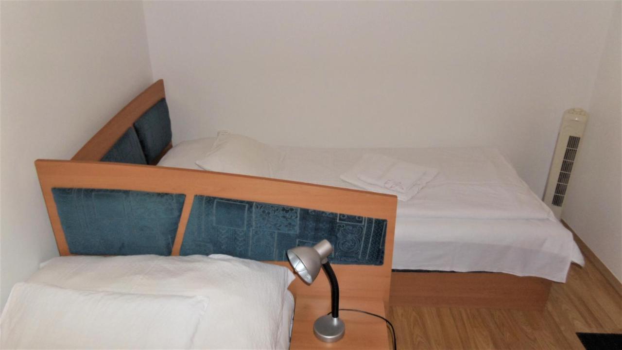 Silent Apartmanhaz ハルカーニャ エクステリア 写真